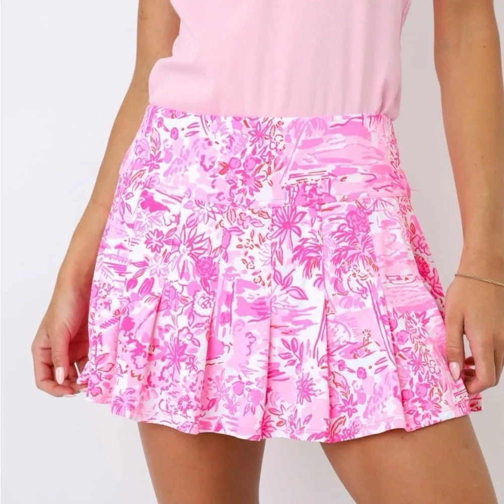 Lilly Pulitzer Pink Floral athletic skort and shirt - Picture 9 of 10
